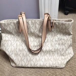 Michael Kors tote